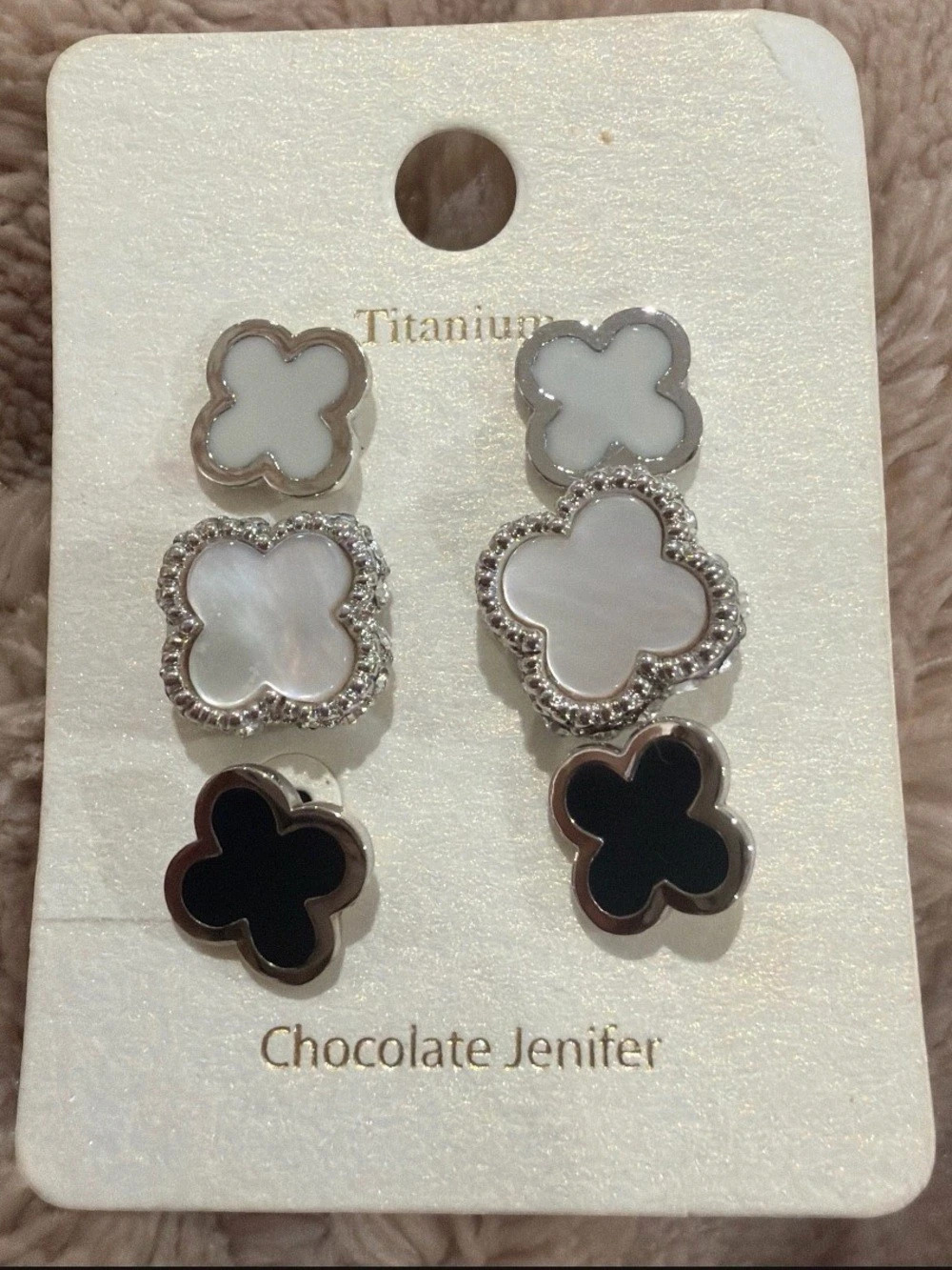 Chocolate Jenifer Clover Stud Earrings